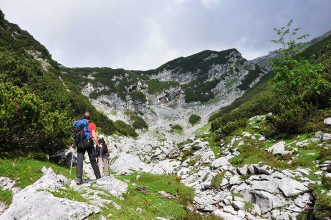 Fast geschafft: Auf dem Zustieg zur Knorrhütte über den sogenannten "Felsensteig"