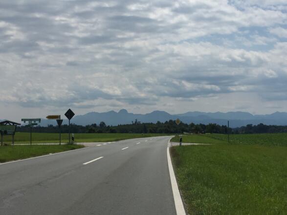 rechts nach Schmidhausen