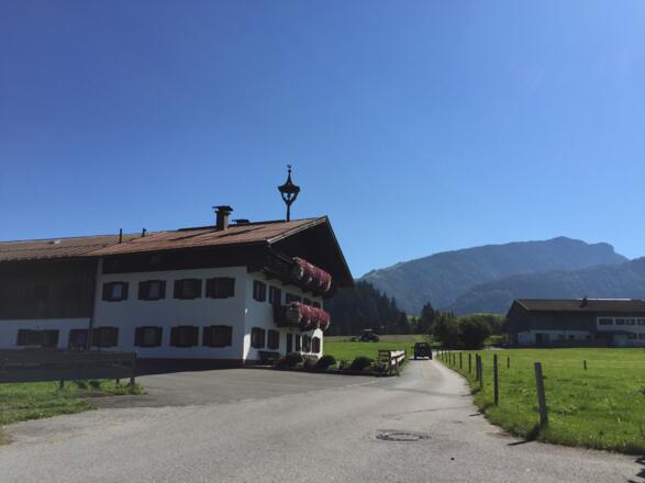 Bauernhaus mit Glockenturm