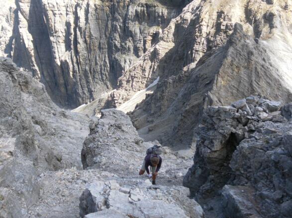 Abstieg in die Westliche Schneetalscharte