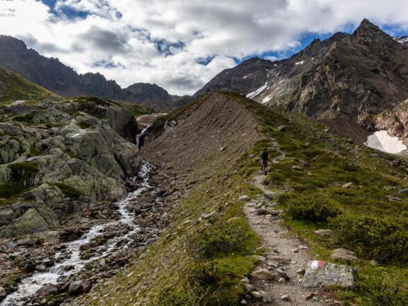 Eiszeitgeprägte Moränenlandschaft des Grünauferners