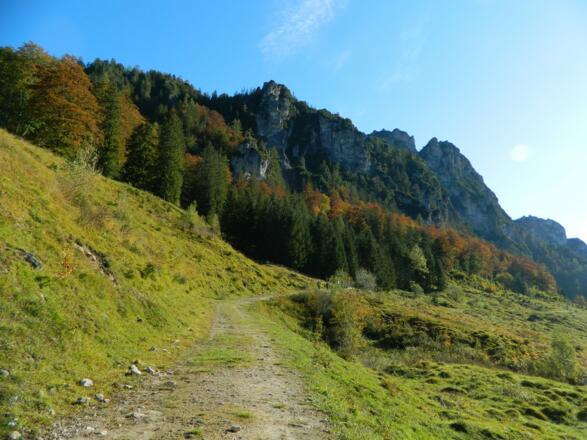 Die Kampermauer über der Puglalm