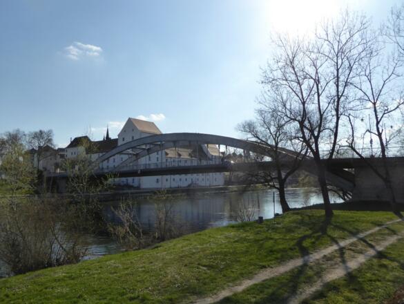 Herzogschloss und Schlossbrücke