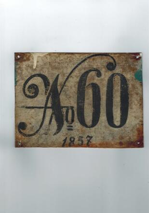 Hausnummernschild aus dem Jahr 1857