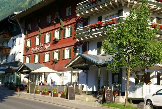 Riezler Hof im Sommer