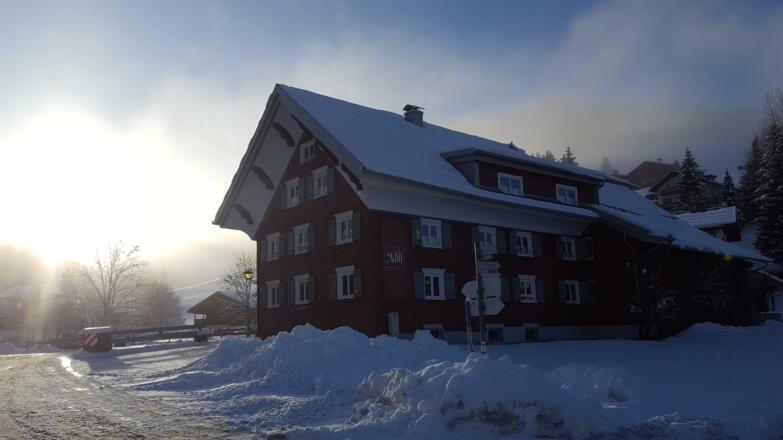 Haus No. 60 Außenansicht im Winter