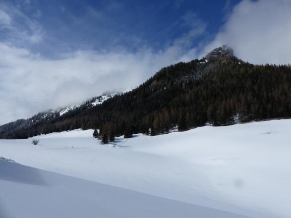 Der Padauner Kogel, der Hausberg vom Weiler Padaun.