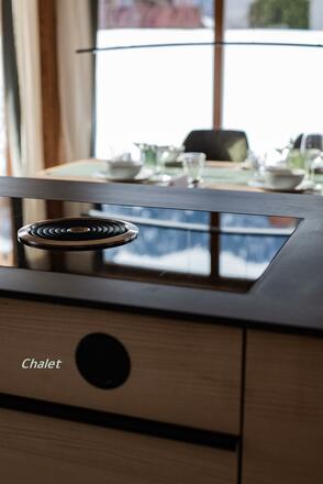 Hochwertige abgestimmte Küchenausstattung, Oberamm