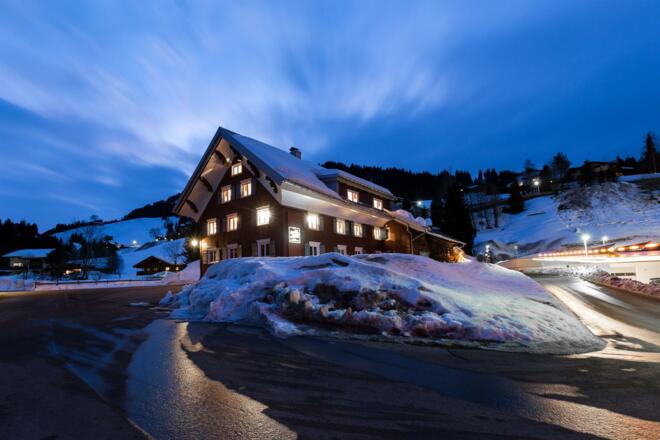 alle Lichter = Appartement 1. und 2. Stock