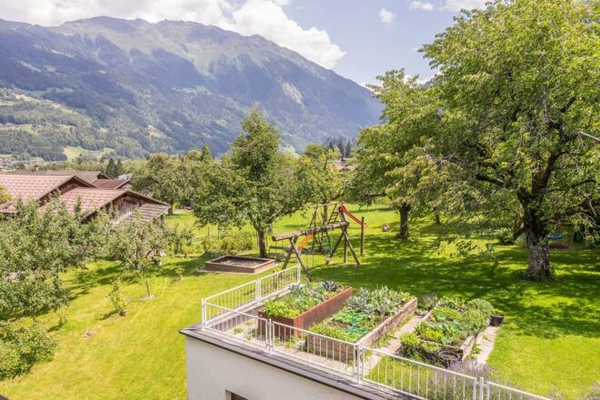 Haus Engstler-Garten_Hochbeet