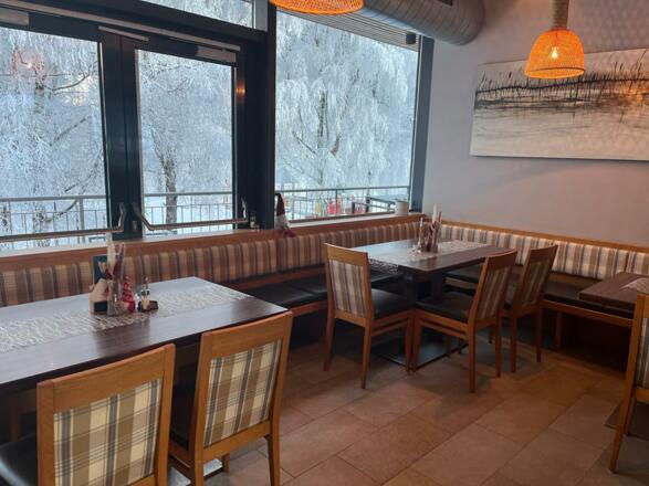 331E0F34-812B-4E1F-B2F5-954E2E37DD66