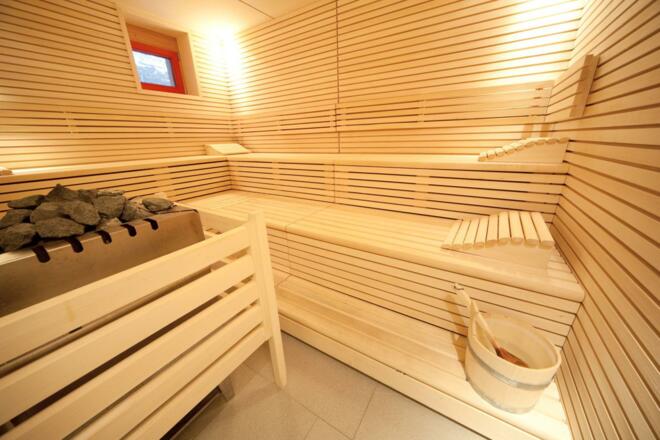 sauna-wellness-jufa-hotel-montafon-aufgussschale-1