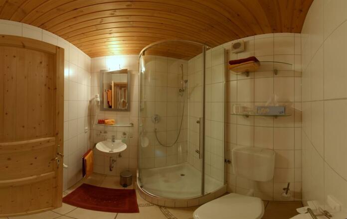 Badezimmer 2