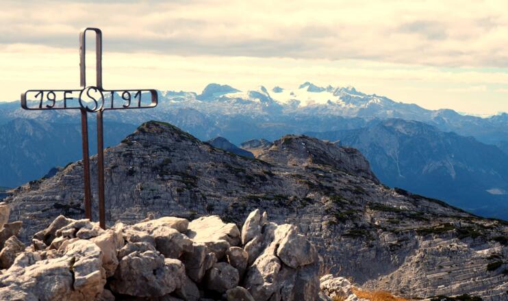 Gr.Scheiblingkogel 2025m mit Dachstein