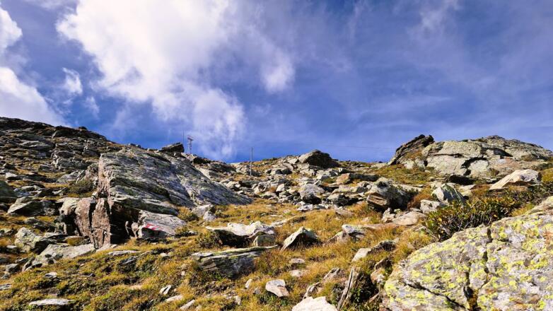 Fritz-Anker-Steig mit Blick auf die Materialseilbahnstütze des Bundesheers (Nähe "Akia")