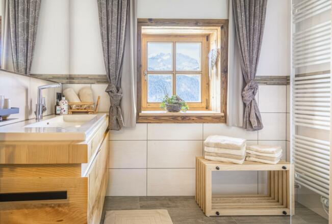 Bad | Ferienwohnung Tennengebirge