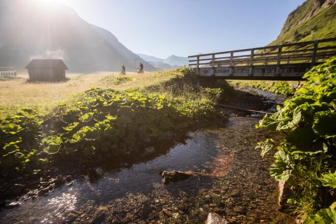 Mit dem Bike von Schröcken durchs Auenfeld