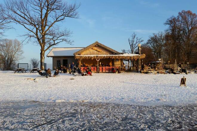 Beach Bar im Winter