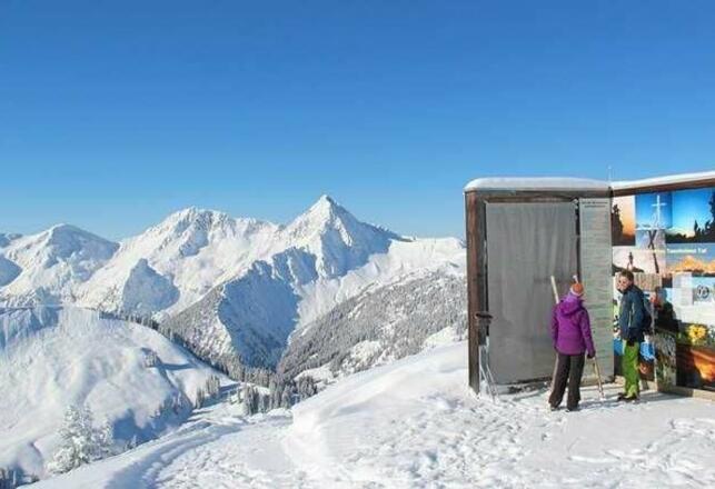 Winterwanderweg auf dem Neunerköpfle