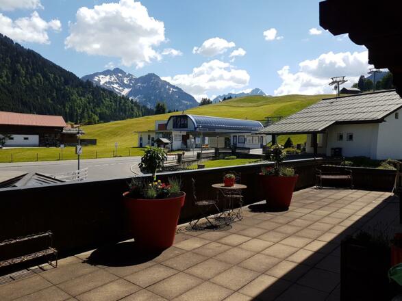 Blick zur Parsennbahn