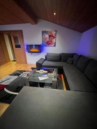 5FDF532A-5259-4A75-8792-E2FA4723BCD2