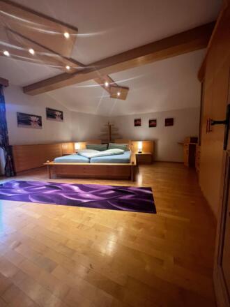 C19BC9F3-DAC1-4447-B977-961651585141