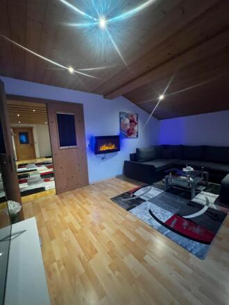 11E35BA6-1D39-4904-B99D-DF1CF0B9069C