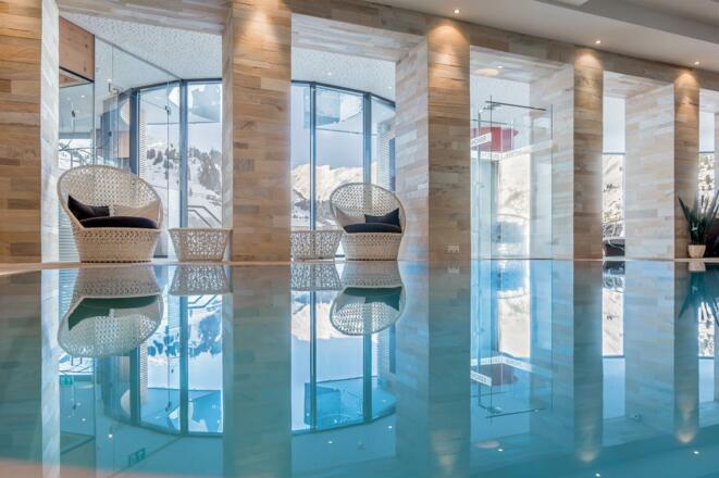 Wellnessbereich mit Schwimmbad