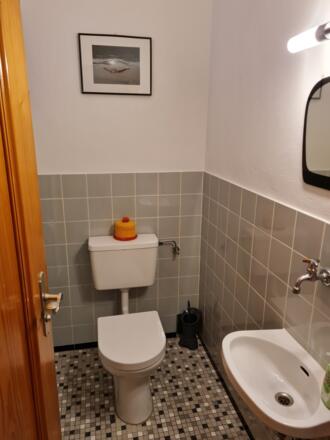 zusätzliches extra WC mit Fenster