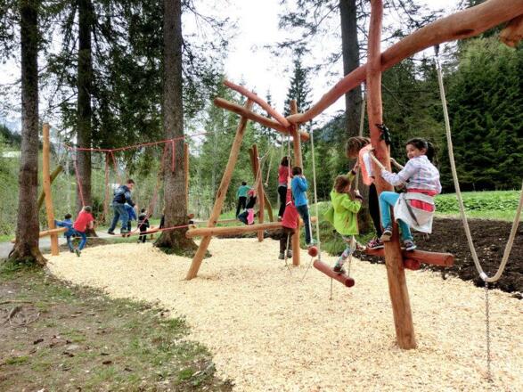 Kleinwalsertal Burmi Weg Stephan Repke (c) Stephan