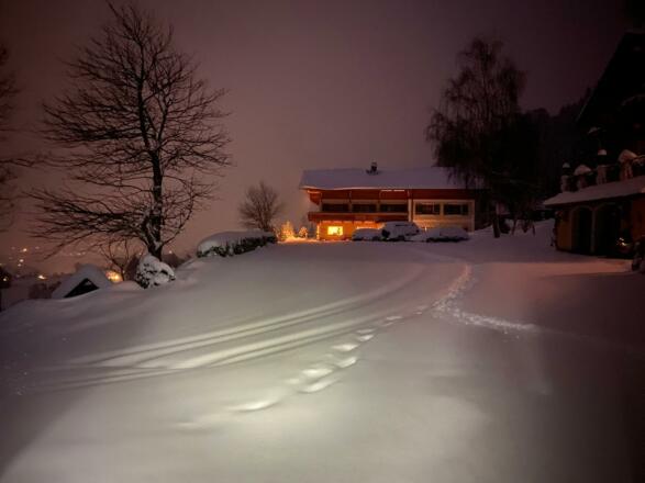 Parkplatz_verschneit