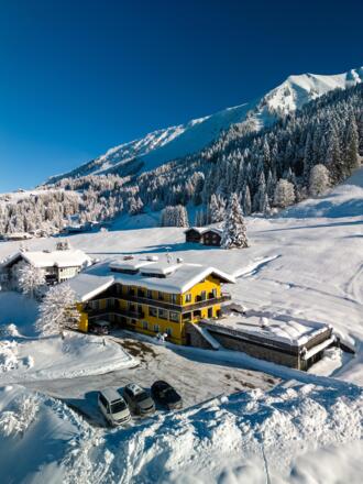 20231203_123608000_iOS