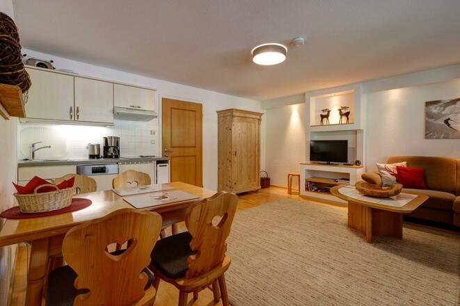 Küche und Wohnzimmer Ferienwohnung Fellhorn