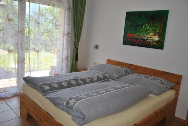 Schlafzimmer 2