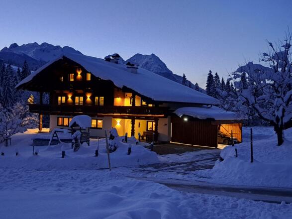 Winteransicht Haus Kendlbacher