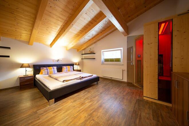Alpensweet Schlafzimmer 1