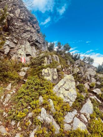 Ausgesetzte Passage am Weg zum Berglboden