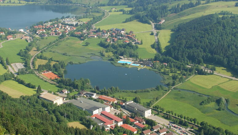 Der Kleine Alpsee mit Freibad