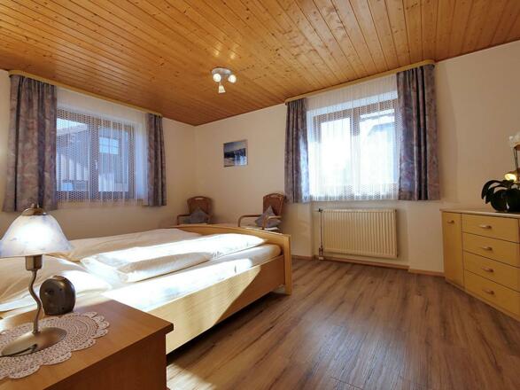 1-70qm. Schlafzimmer.