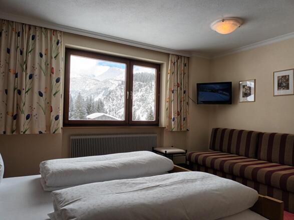 Zimmer Richtung Rüfikopf