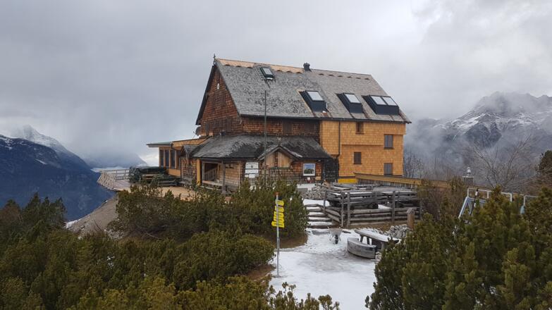 Peter-Wiechenthaler Hütte am Kienalkopf