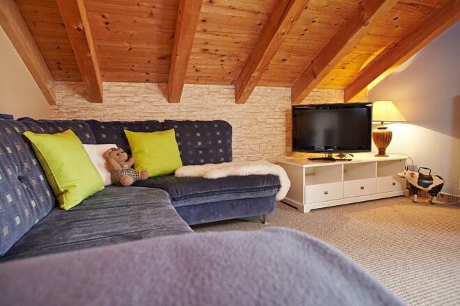 almliesl_Dg Wozi Sofa TV 49127