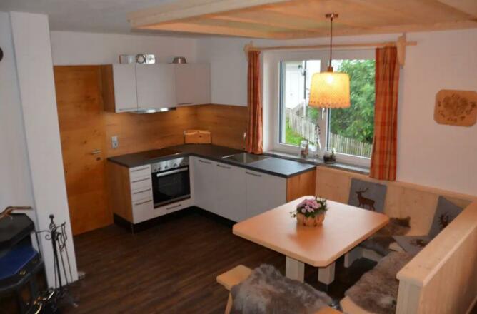 Küche in der Ferienwohnung Bergstüberl