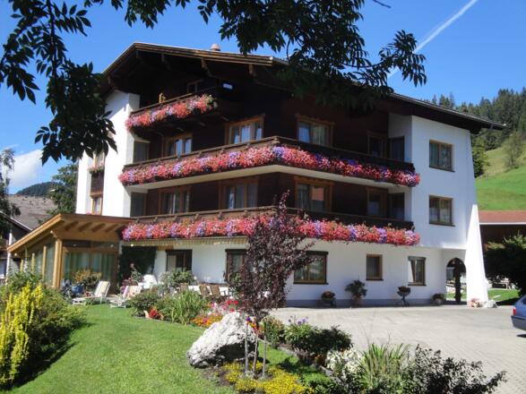 Hausansicht Sommer