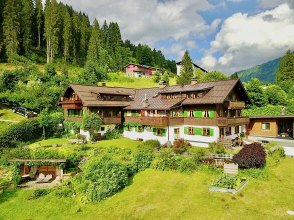 Unser Haus im Sommer