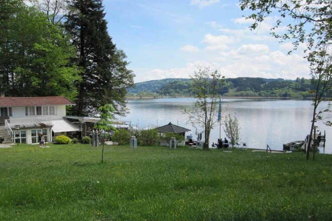 Badeplatz Krottenmühl am Simssee.