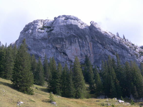 Taubenstein Westwand, rechts der Südgrat