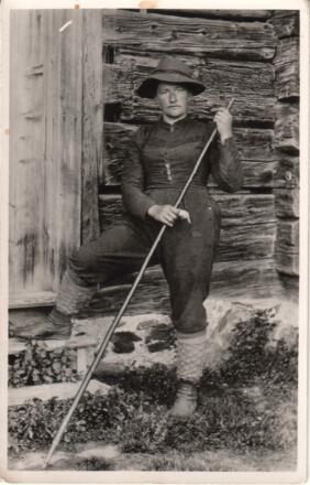 "Mutter Radacher", eine von Kraft und Größe strotzende Frau aus einer Familiendynastie, war erste Pächterin der Gipfelhütte