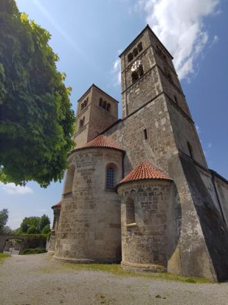 Die romanische Basilika St. Michael in Altenstadt