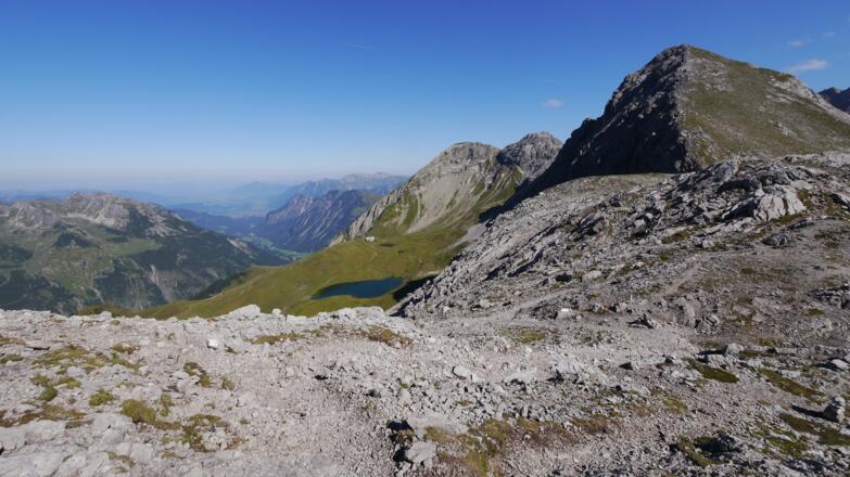 Der Rappensee, die Rappenseehütte und der Rappenseekopf
